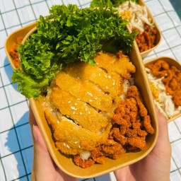เส้นหมี่ไก่ทอด