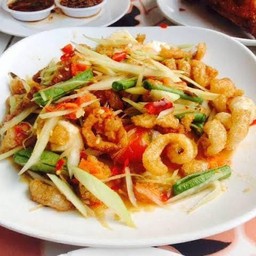 ตำแคปหมู