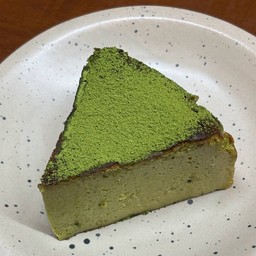 Matcha basque cheesecake