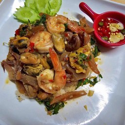 ข้าวกะเพราทะเลสวนสยาม