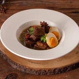 พะโล้หมูต้มแซ่บ