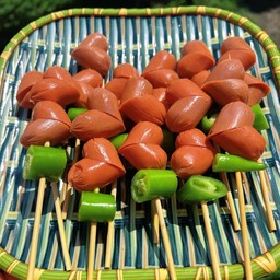 ไส้กรอกแดง