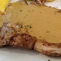 สเต็กเนื้อสันนอกโคขุน