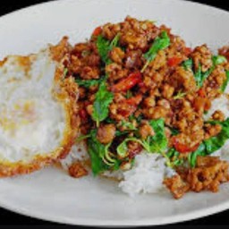 กระเพราเนื้อเถื่อน