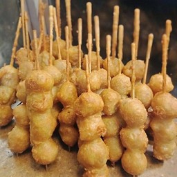 สุดยอด ลูกชิ้นทอด/ยำวุ้นเส้น