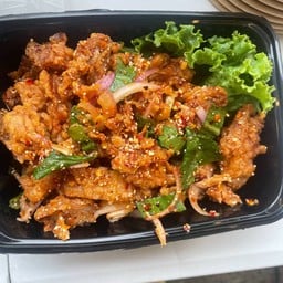 ข้าวยำไก่แซ่บ By ลูกปัด มีนบุรี