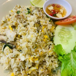 ข้าวผัดปลาทู   ( เผ็ด )