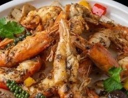 กุ้งแม่น้ำผัดพริกไทยดำ 3 ตัว