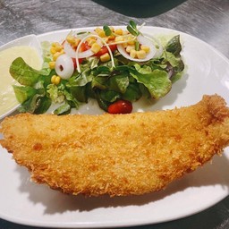 สลัดปลาทอด