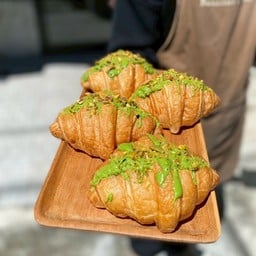 ครัวซองค์ดูไบ พิสตาชิโอ