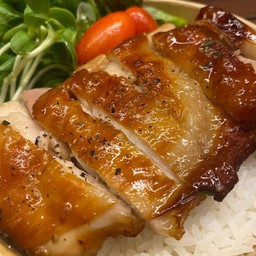 Night Night ข้าว ยำ เตี๋ยว -