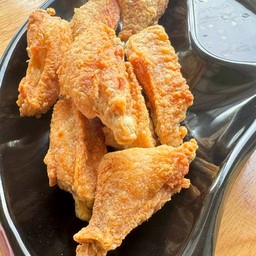 ปีกไก่ทอดน้ำปลา
