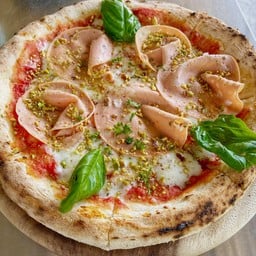 พิซซ่า มอตาเดลล่า