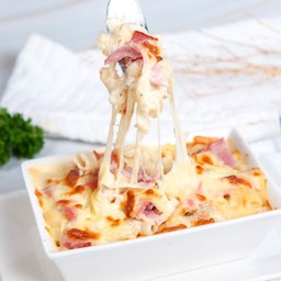 มักกะโรนีอบชีสกับแฮมEz