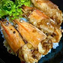 กุ้งกระเทียมราดข้าว