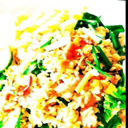 ข้าวผัดแหนม ต้มยำ
