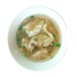 เกี๊ยวน้ำ (หมู)