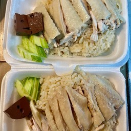 ข้าวมันไก่ต้มเนื้อหนัง 2กล่อง (พิเศษ)