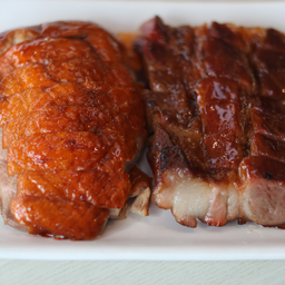 เป็ดกับหมูแดง 鸭肉和叉烧肉