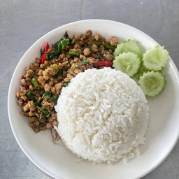 ข้าวกะเพราหมูสับ