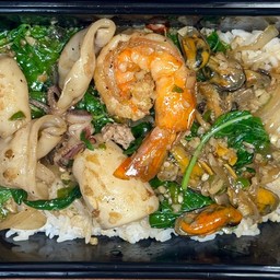 ข้าวทะเลผัดพริกขี้หนู