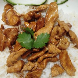 ข้าวราดไก่ผัดน้ำมันหอย