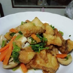 ปลากระพงเม็ดมะม่วง (กับข้าว)