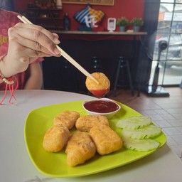 นักเก็ต 6 ชิ้น Chicken Nuggets