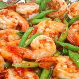ผัดพริกแกงกุ้ง ราดข้าว