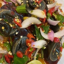 ยำไข่เยี่ยวม้า