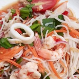 ยำขนมจีนทะเล