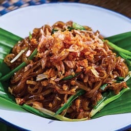 ผัดเส้นเล็กแซ่บอีลี่