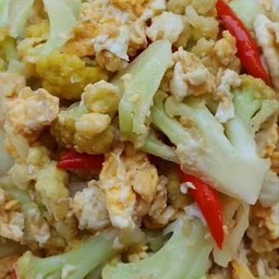 ผัดกระหล่ำดอกหมูสับใส่ไข่(ราดข้าว)