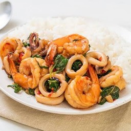 ข้าวกระเพราทะเล