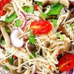 ยำเห็ดเข็มทอง เห็ดชิเมจิ