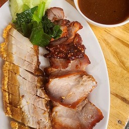 ขาหมูเสี่ยเคล็ด สาขาปทุมธานี ปตท.คมสันต์ ปทุมธานี