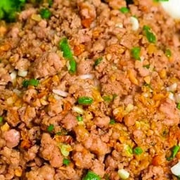 ข้าว หมูสับผัดกระเทียม