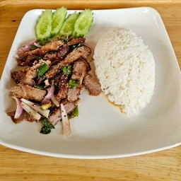 ข้าวยำหมูแซ่บ