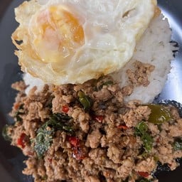 ข้าวไก่ย่างป้าน้อย