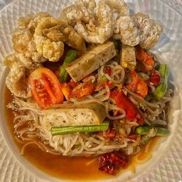 ตำเส้นเล็กกากหมู+หมูยอ