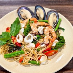 สปาเกตตี้ขี้เมาทะเล