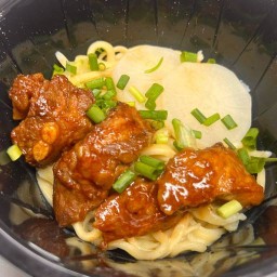 Lamian made บะหมี่เส้นสด ดึงมือชามต่อชาม หมู่บ้านดีญ่าวาเล่ย์ 2