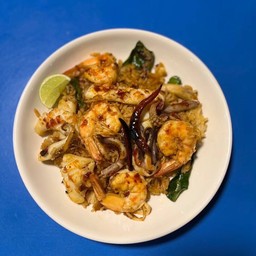 ข้าวผัดต้มยำทะเล