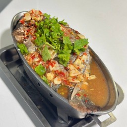 นิลนึ่งมะนาว