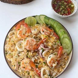 ข้าวผัดทะเล