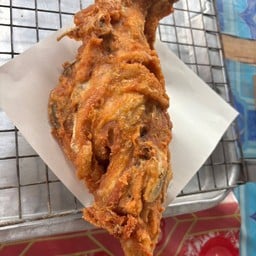 ไก่ทอดเกือบอร่อย สาขาเดียว