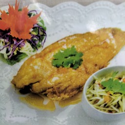 ปลากะพงทอดน้ำปลา