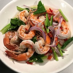 ยำคะน้ากุ้งสด