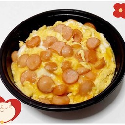 ข้าวไข่เจียวไส้กรอกแกรกๆ