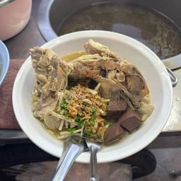 ก๋วยจั๊บBB สาขา2 หน้าซีเจมอร์ ชยางกูล42